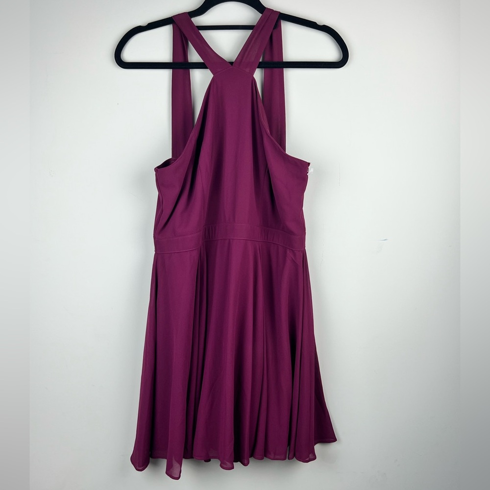 Lulu’s Chiffon Halter Neck Maxi Gown Magenta size Large‎